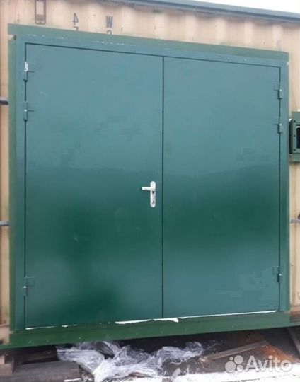 Тамбурная дверь металлическая в секцию