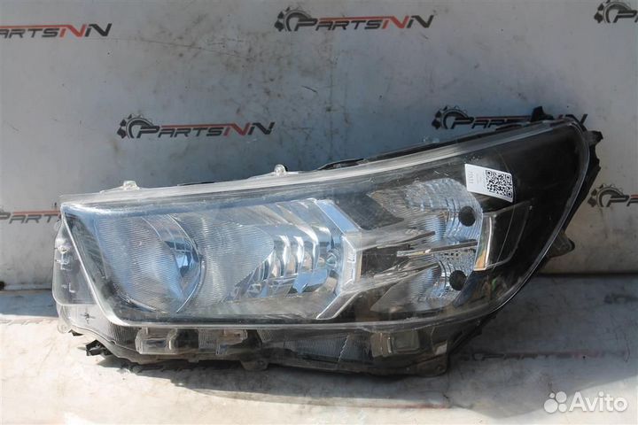 Фара левая Тойота Хайлакс