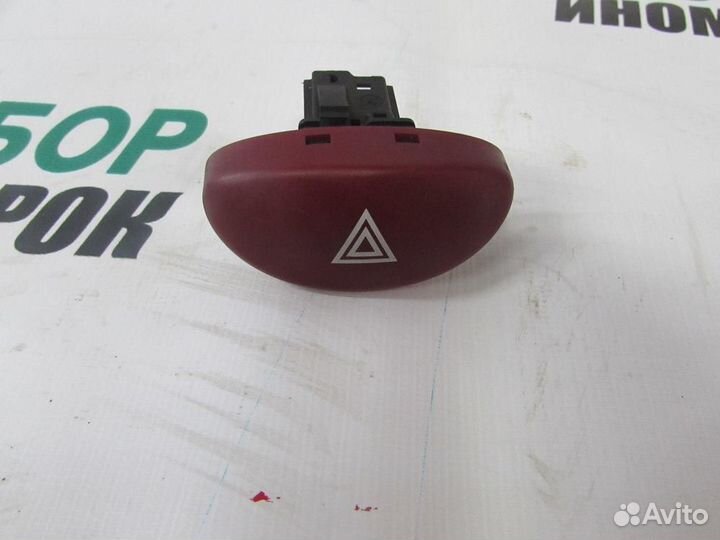 Кнопка аварийной сигнализации для Peugeot 200 206