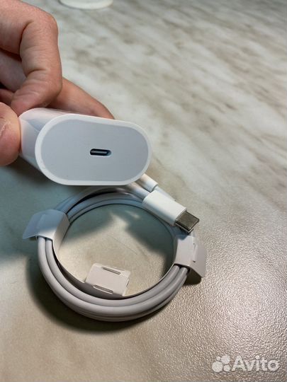 Быстрая зарядка для iPhone 20W оригинал