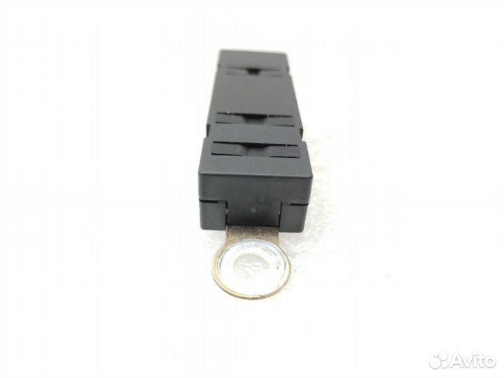 Усилитель антенны задний Mercedes-Benz E-Class