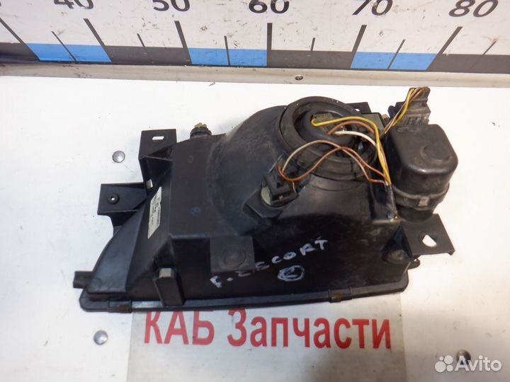 Фара передняя Ford Escort 5