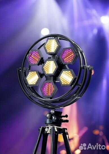 Portman p1 - ретро сценический световой прибор