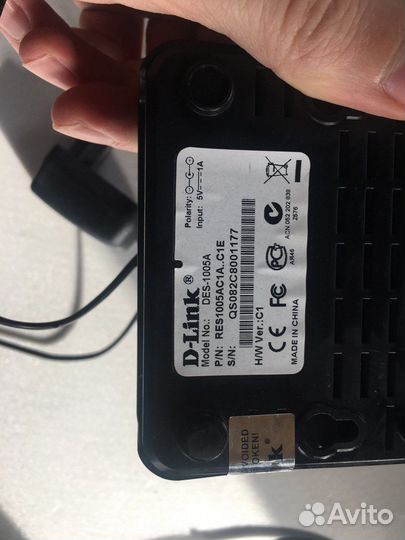 Коммутатор D-link DES-1005A