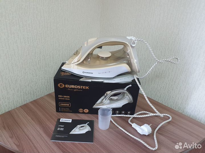 Утюг eurostek EEI-2605