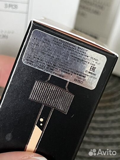 NYX тональная основа новая