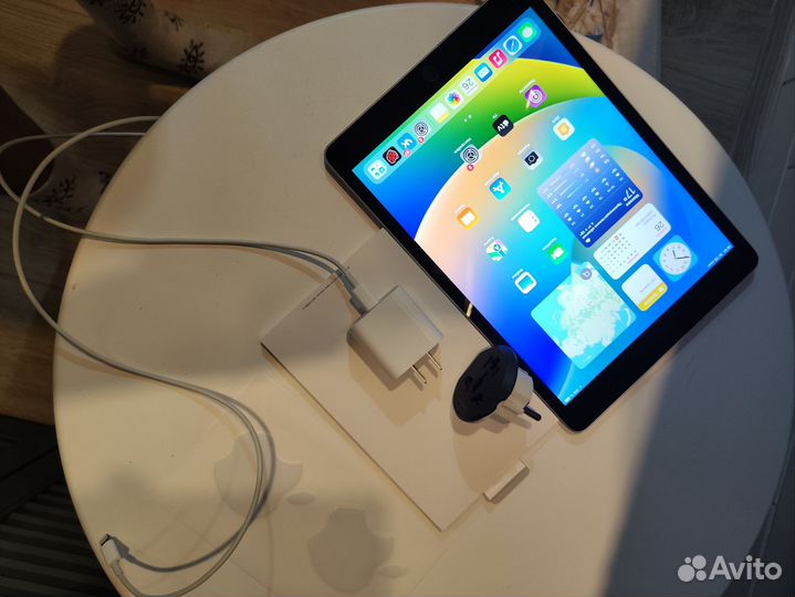 Планшет apple iPad 9