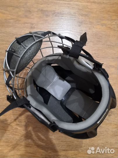Шлем хоккейный взрослый