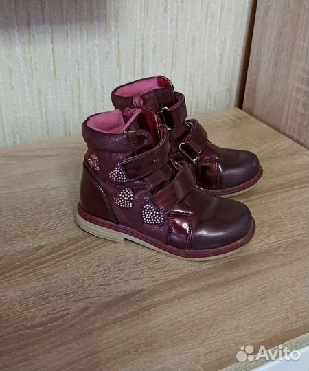 Ботинки демисезонные для девочки 26 размер