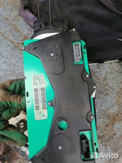 Щиток приборов рено сандеро степвей 15г