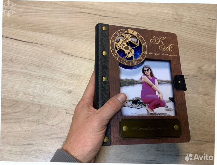 Ежедневник из дерева / блокнот