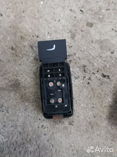 Кнопка стеклоподъемника задняя правая Faw V5 седан