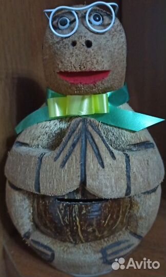 Статуэтка из кокоса