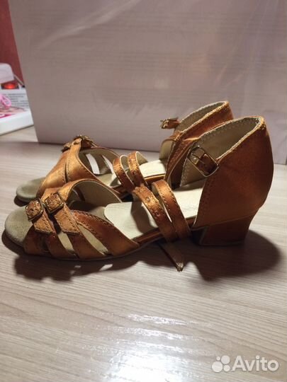 Продам туфли для танцев