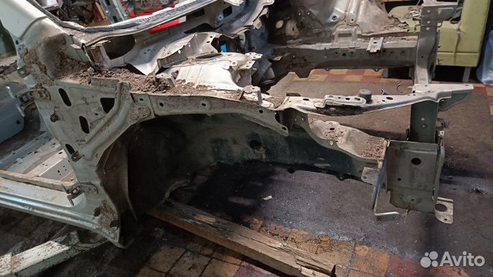 Лонжерон четверть передний правый Mitsubishi