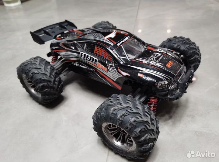 Машина на пульте управления для дрифта