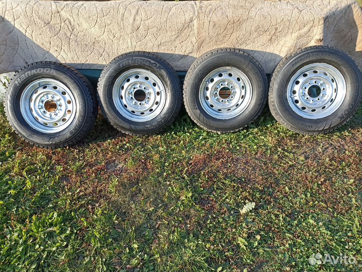 Hankook Winter I'Pike 205/75 R15 97S