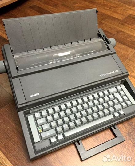 Пишущая машинка Olivetti