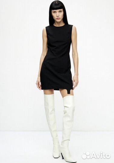 Стильное черное платье