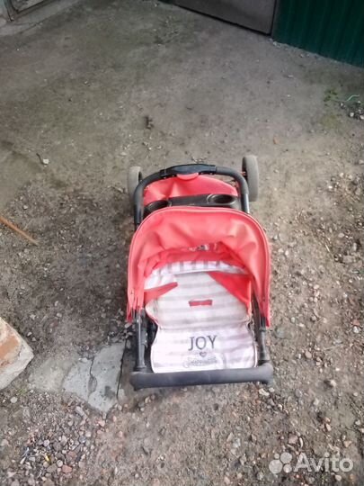 Прогулочная коляска