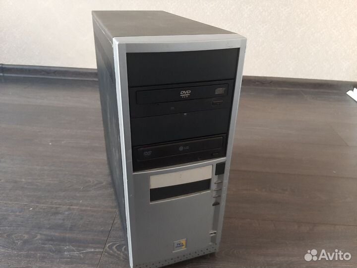 Офисный компьютер