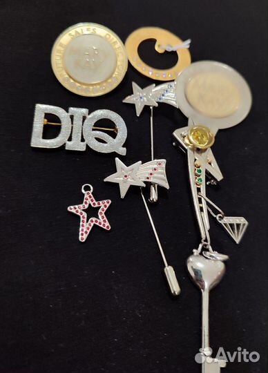 Броши - Шмель. Награды