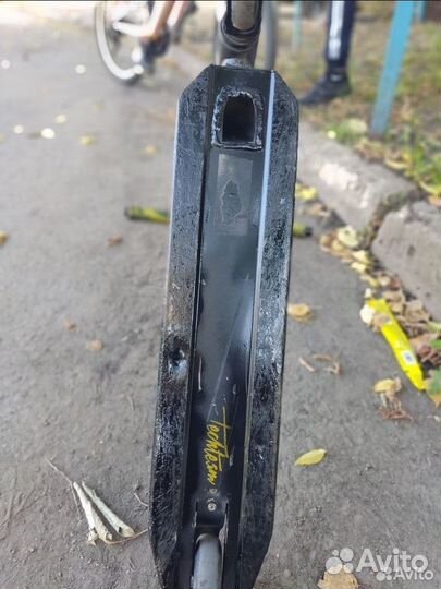 Трюковой самокат tech team