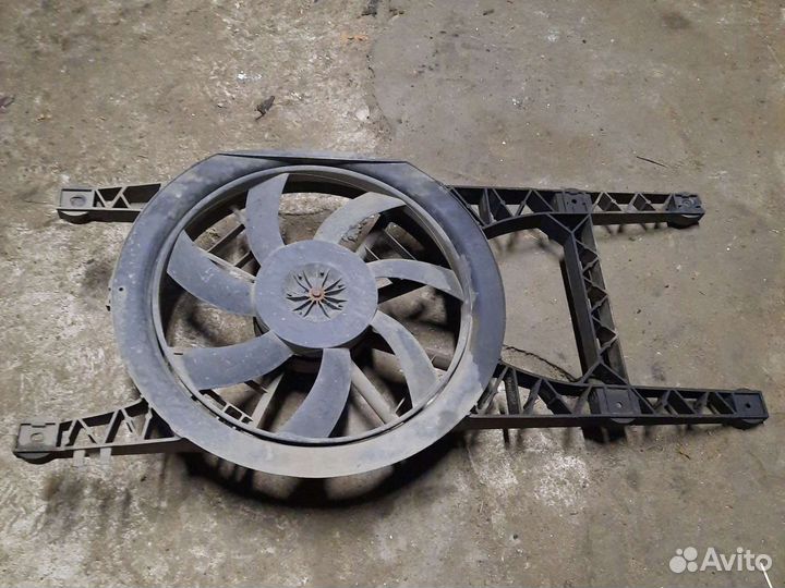 Вентилятор радиатора Renault laguna 1