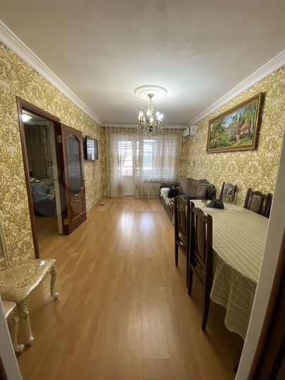 2-к. квартира, 65 м², 3/3 эт.