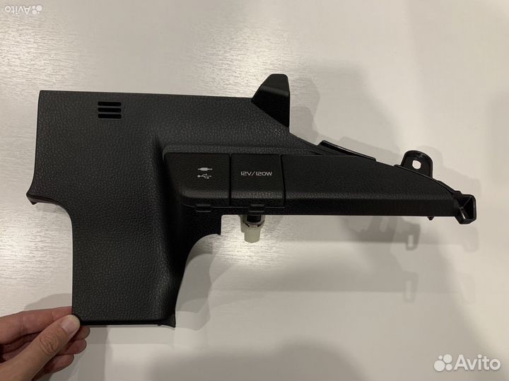 Накладка торпедо Toyota Camry 70, 55434-33110-C1