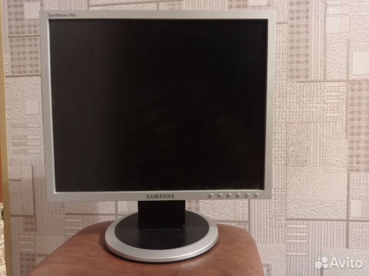 Монитор Samsung