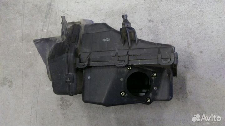 Корпус воздушного фильтра Ниссан Мурано Z50