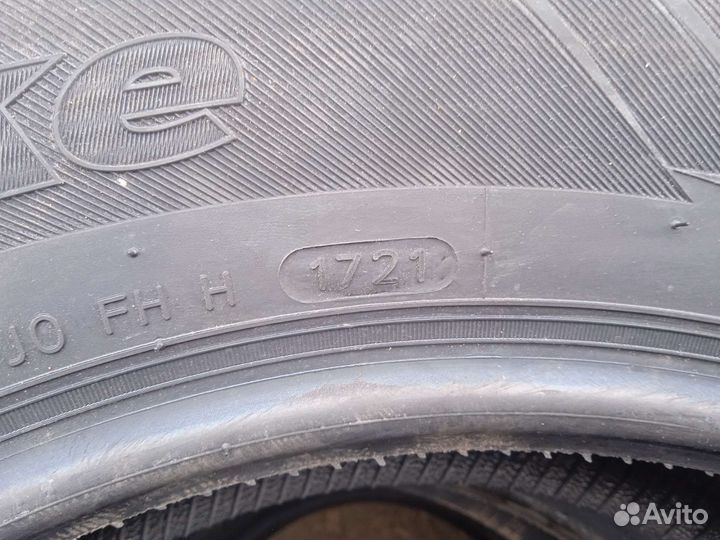 Hankook Winter I'Pike 215/65 R17