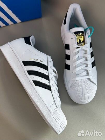 Adidas Superstar