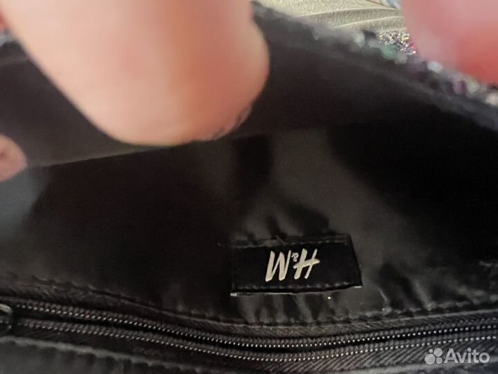 Блестящий клатч hm