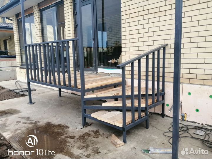 Металлокаркас лестницы