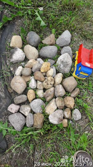 Камень природный, валуны, булыжник, и бутафорные