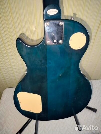 Les Paul Maestro by Gibson