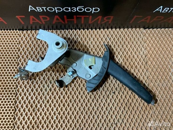 Рычаг стояночного тормоза Kia Ceed универсал G4FC