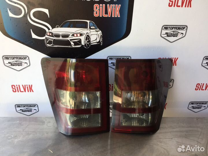 Задние фонари Jeep Grand Cheroke WK 2008Г