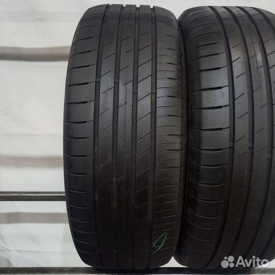 Goodyear EfficientGrip Performance 215/55 R18