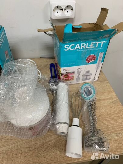 Блендер погружной Scarlett 700 w