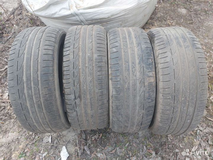 Bridgestone Potenza RE-01R 235/55 R17