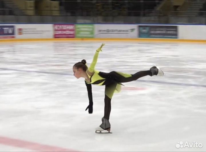 Платье для фигурного катания