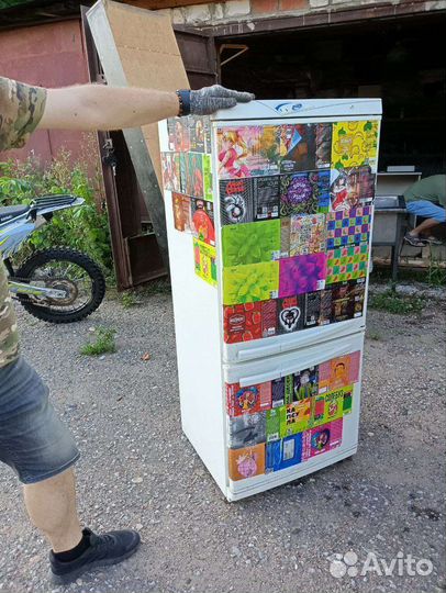 Морозильная камера / Холодильник