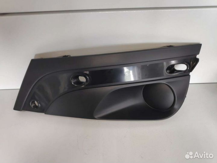 Vesta Reno заглушка бампера без птф