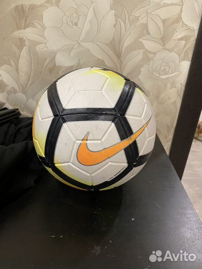 Мяч nike magia