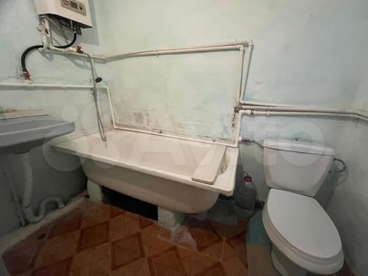 2-к. квартира, 56 м², 2/2 эт.