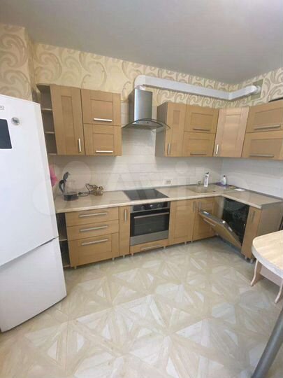 2-к. квартира, 54 м², 11/18 эт.
