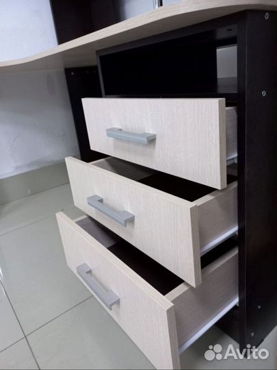 Стол компьютерный №3